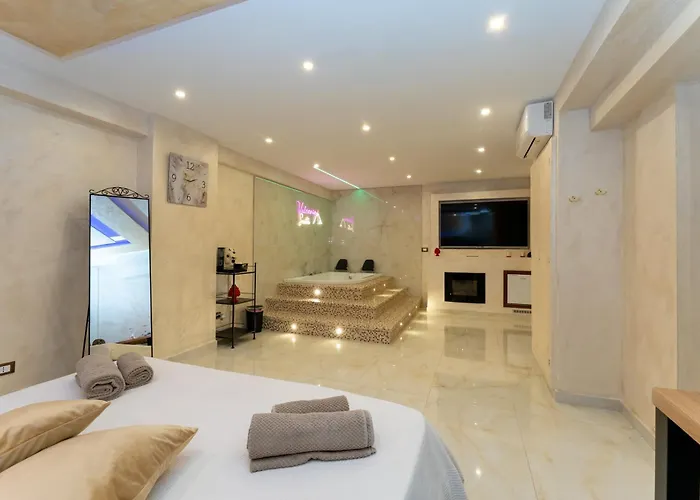 Vulcania Suitea Apartment *